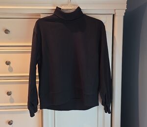 Zara Turtleneck Sweatshirt Size M Black Women's